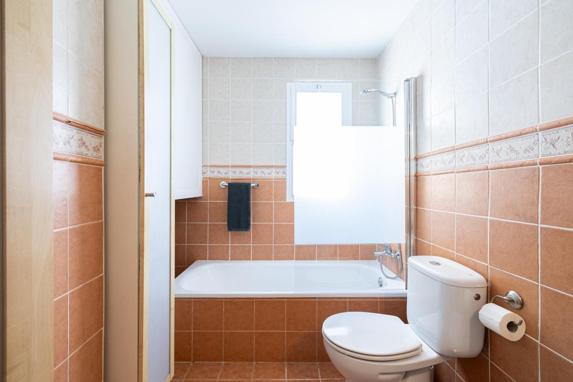 Apartment Holidays2malaga Ancha Del Carmen Aacc, Lift, Wifi Malaga